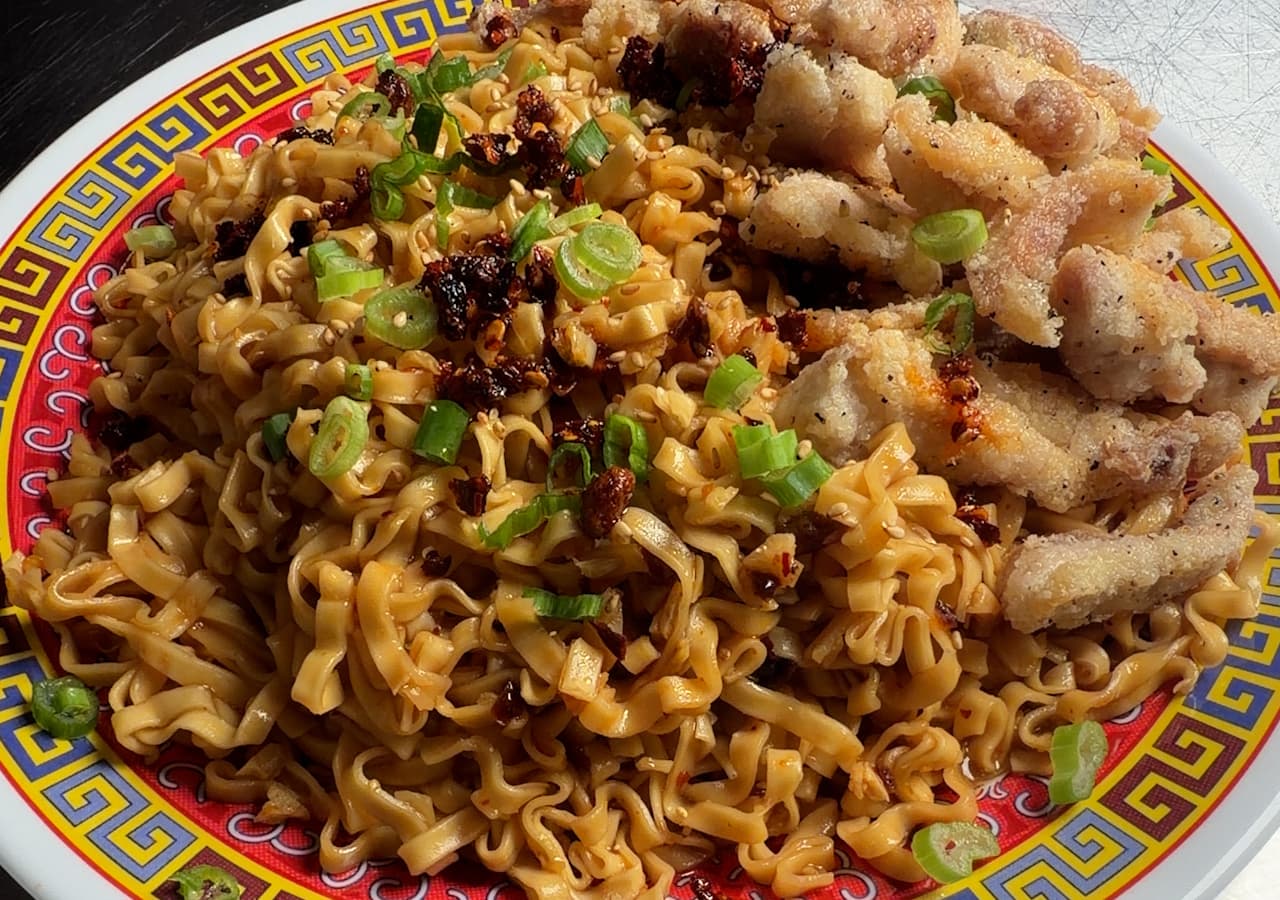 Crispy Chicken Garlic Noodles