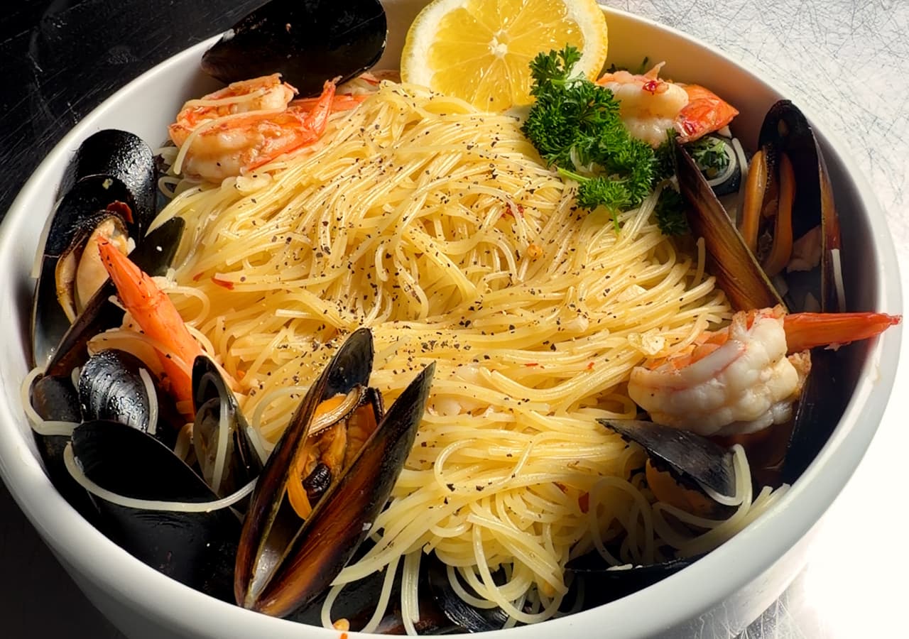 Chili Garlic Seafood Pasta