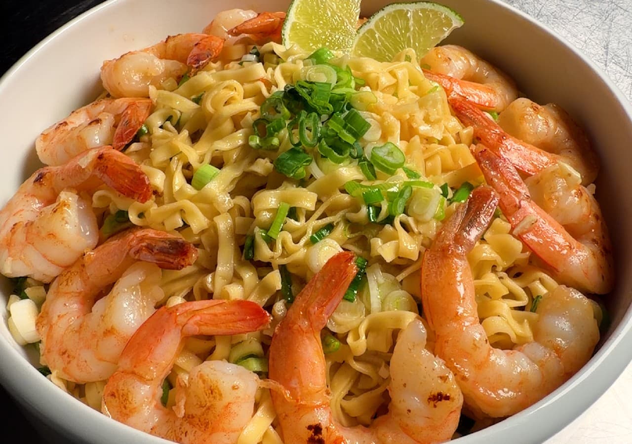 Garlic Butter Shrimp Noodles
