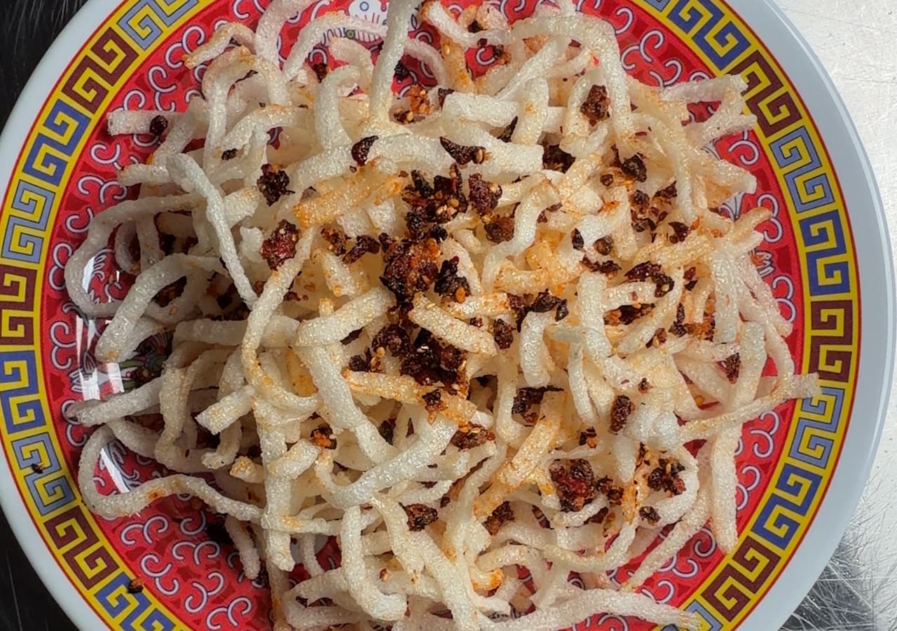 Spicy Rice Noodle Crackers