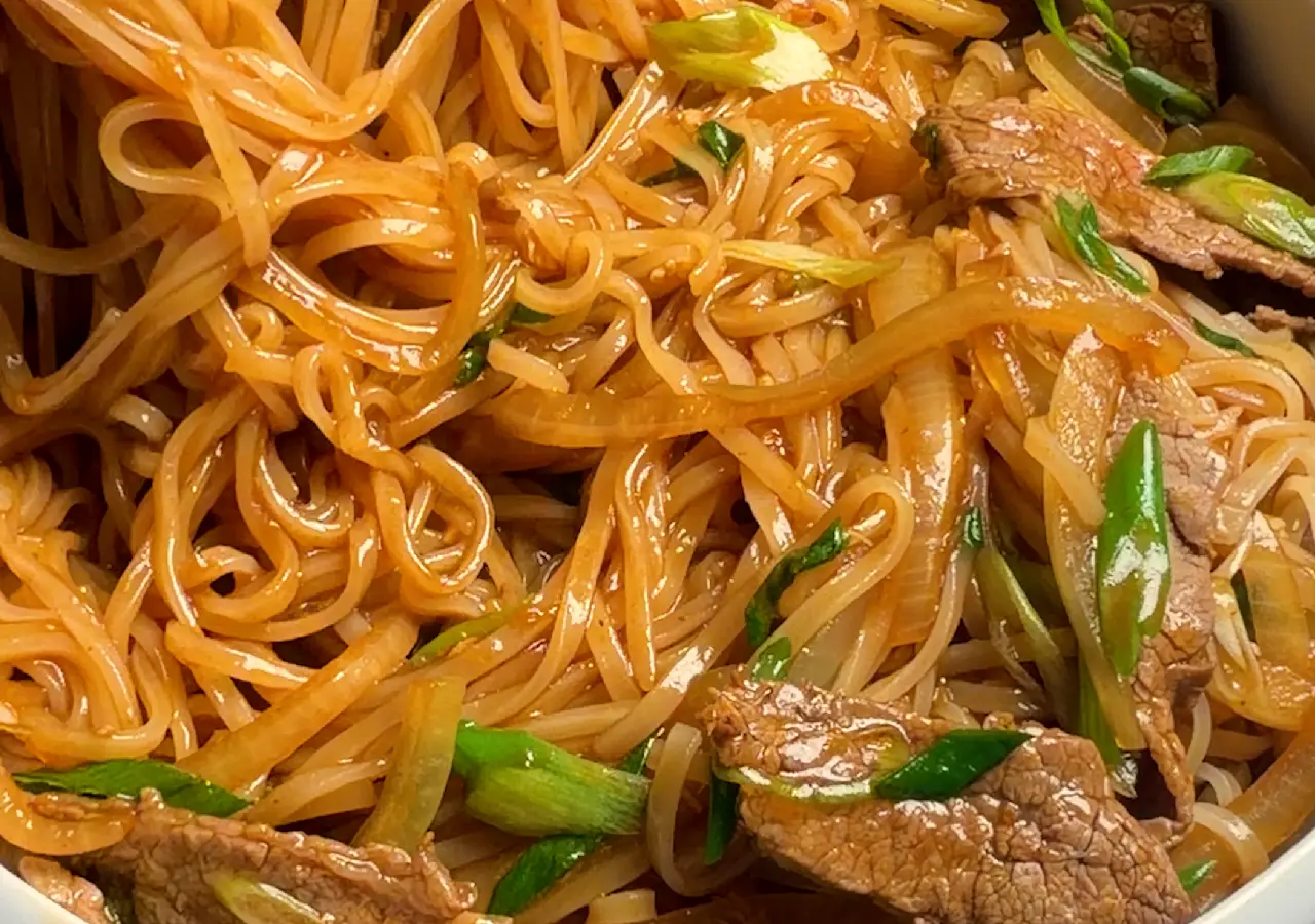 Lazy Beef Chow Fun