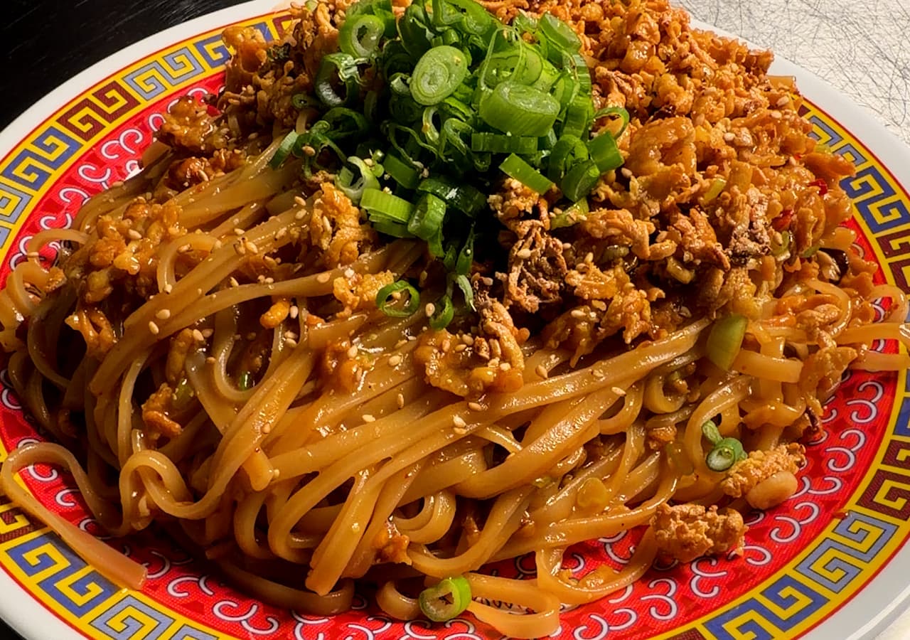 Crispy Garlic Shredded Tofu Noodles